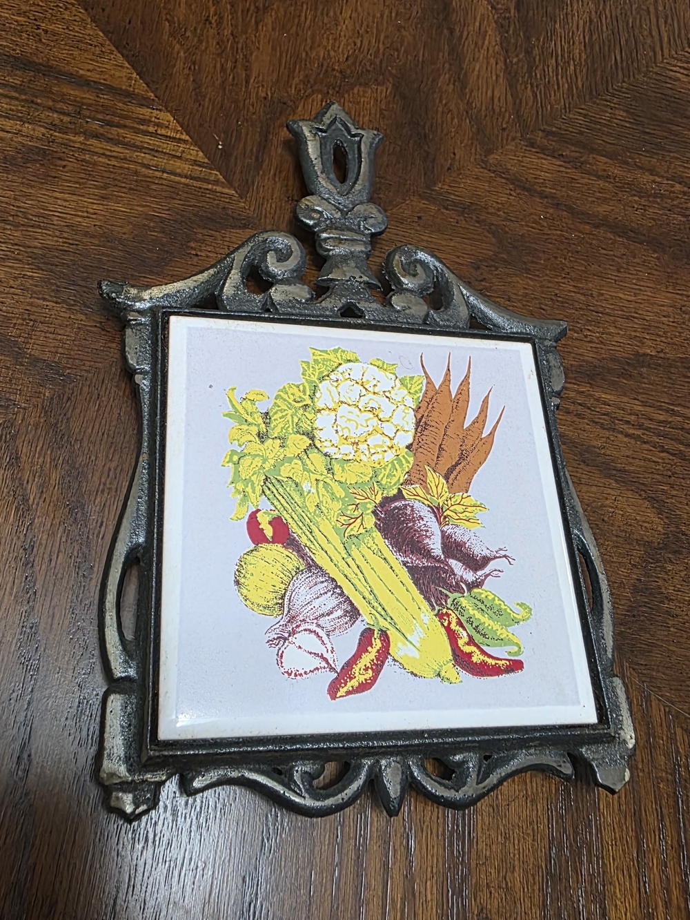 Vintage Ceramic Tile Cast Iron Trivet W/ Vegtables MCM Retro Made In Taiwan